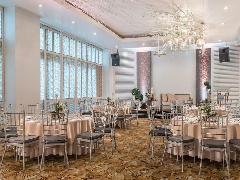 Vivere Hotel&Resorts Muntinlupa City Eksteriør bilde