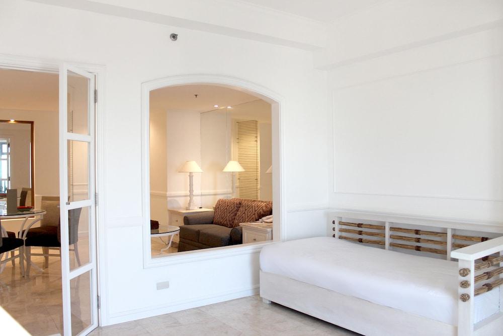 Vivere Hotel&Resorts Muntinlupa City Eksteriør bilde
