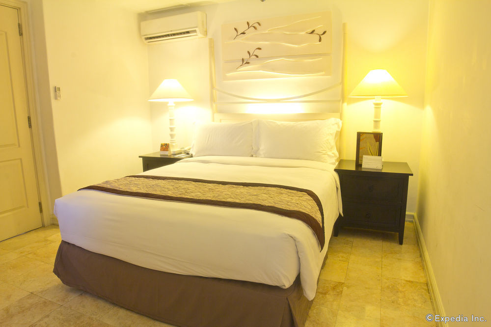 Vivere Hotel&Resorts Muntinlupa City Eksteriør bilde