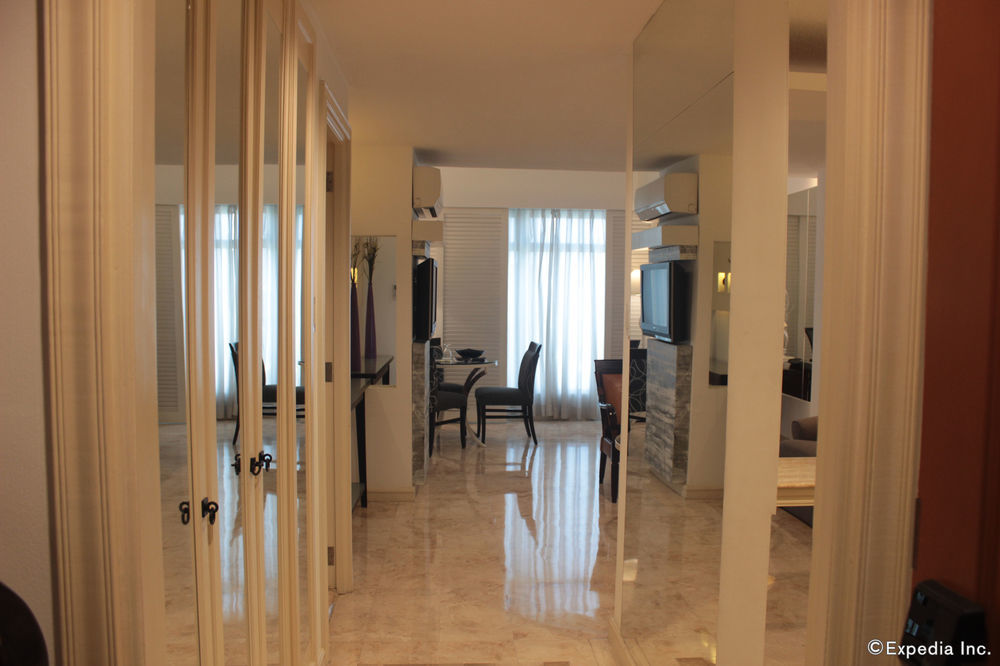 Vivere Hotel&Resorts Muntinlupa City Eksteriør bilde