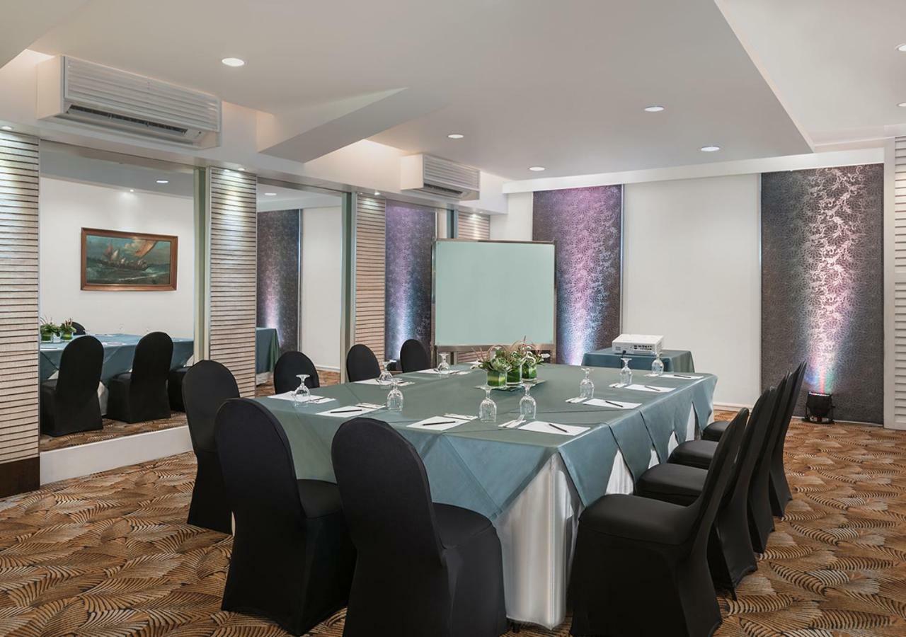 Vivere Hotel&Resorts Muntinlupa City Eksteriør bilde