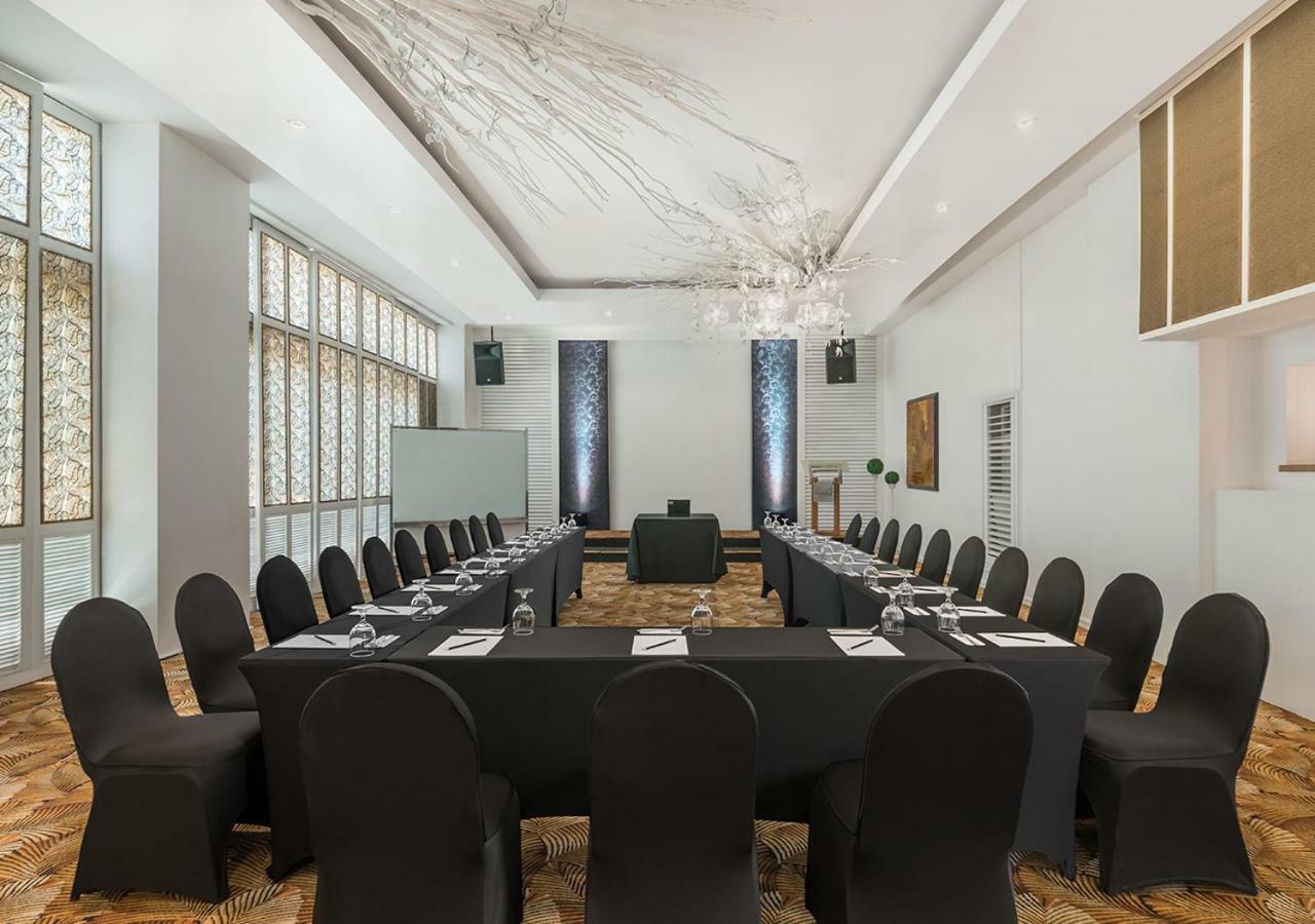 Vivere Hotel&Resorts Muntinlupa City Eksteriør bilde