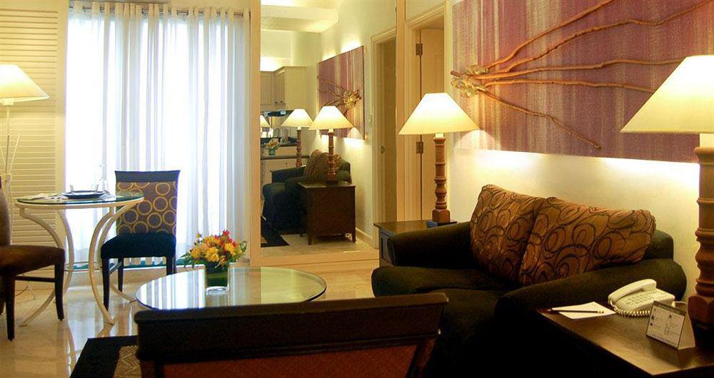 Vivere Hotel&Resorts Muntinlupa City Eksteriør bilde